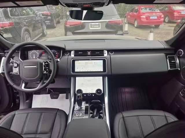 21款路虎揽胜运动黑曜版平行进口现车  