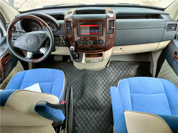 奔驰进口斯宾特C型房车，展厅现车     
