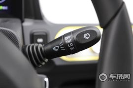 上汽通用五菱-宏光MINIEV-马卡龙时尚款    ￥3.76