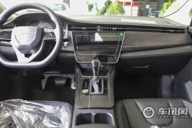 启辰-启辰D60-PLUS 1.6L XL CVT悦领版  ￥9.38