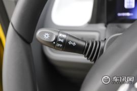 上汽通用五菱-宏光MINIEV-马卡龙时尚款    ￥3.76