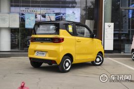 上汽通用五菱-宏光MINIEV-马卡龙时尚款    ￥3.76