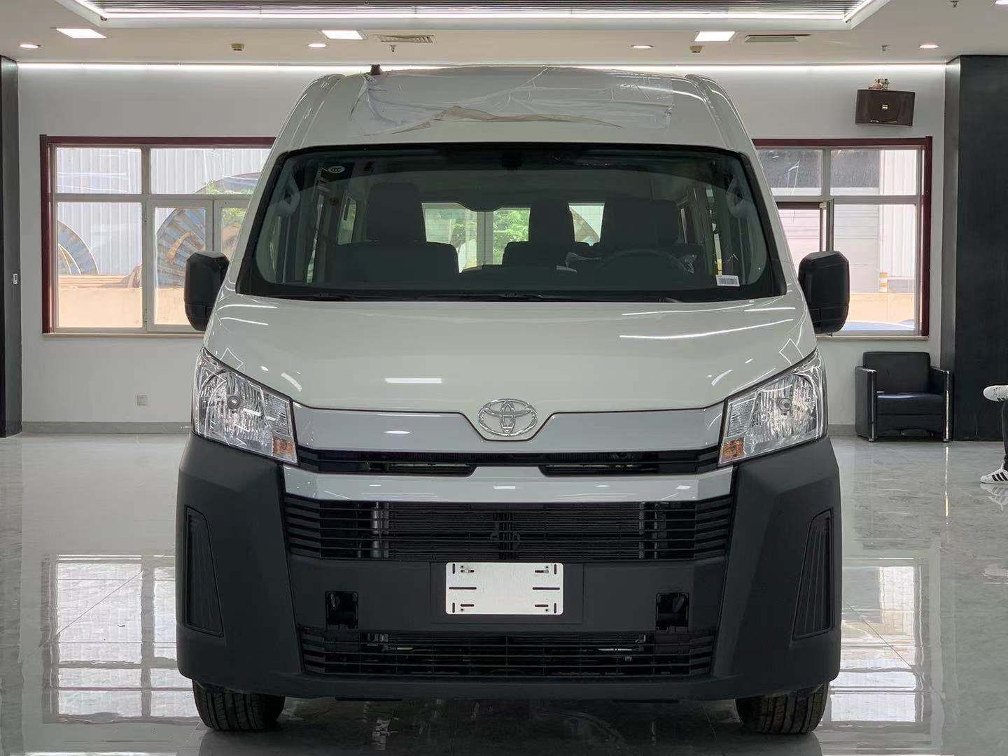 21款丰田海狮13座现车销售全国落户