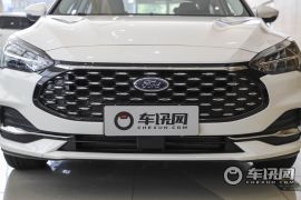 长安福特-福克斯-三厢 EcoBoost 180 自动锋潮型