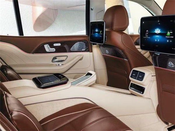 21款奔驰gls600国六清仓亲情价200余万 