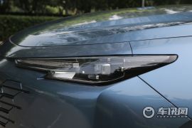 长安汽车-长安UNI-K-2.0T 全轮驱动尊贵型