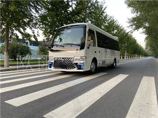 丰田考斯特9座豪华版商务改装         