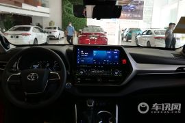 广汽丰田-汉兰达-双擎 2.5L 四驱尊贵版 7座