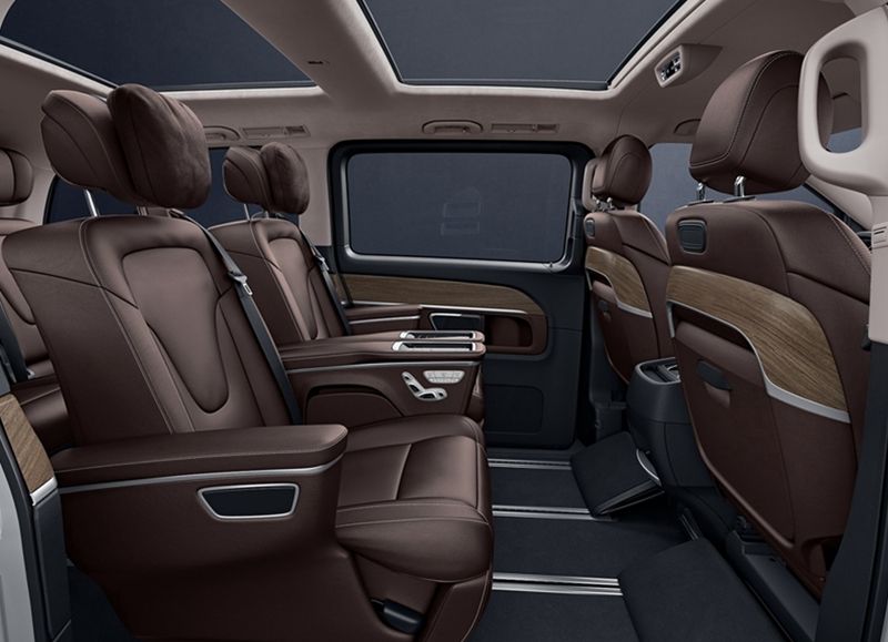 奔驰成都车展阵容：C级/S级上市，V级首秀