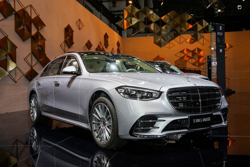 奔驰成都车展阵容：C级/S级上市，V级首秀