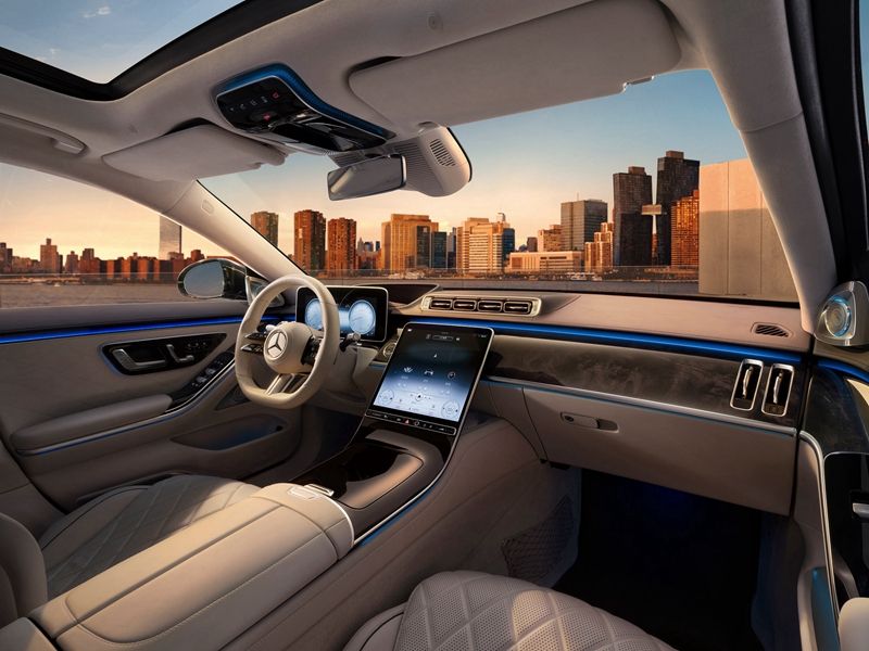 奔驰成都车展阵容：C级/S级上市，V级首秀