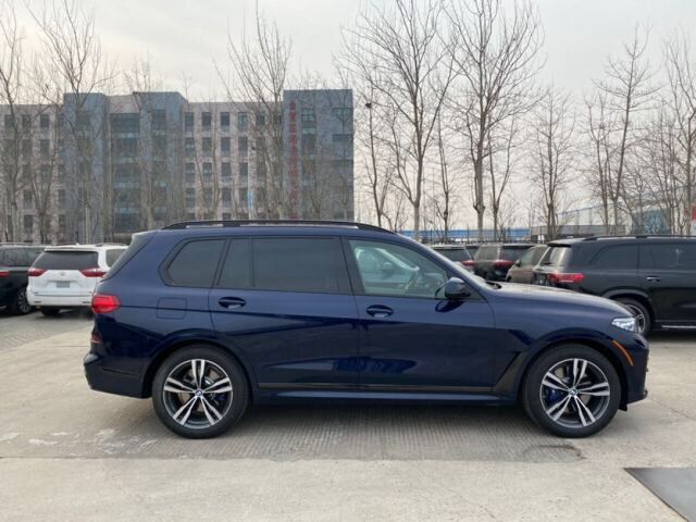 21款宝马X7平行进口国六带流星顶价格  