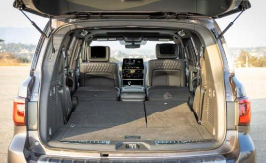新知达人, 对标宝马X7 英菲尼迪QX80曝光 坚持V8信仰 配7AT
