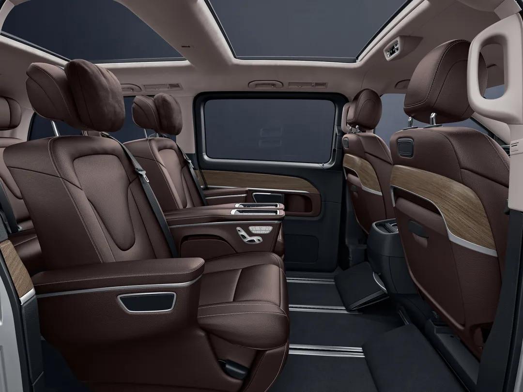 远程发动机启动2022款奔驰V260L 威霆  