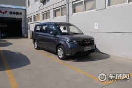 上汽通用五菱-五菱征程-1.5T 手动豪华型