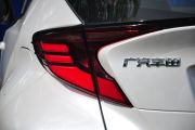 广汽丰田-C-HR双擎-2.0L E-CVT尊贵版