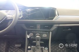 一汽-大众-速腾-280TSI DSG超越版