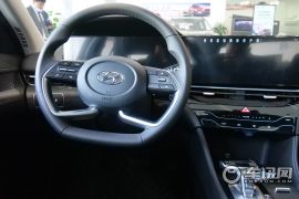 北京现代-名图-1.8L CVT LUX尊贵版