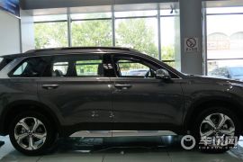 北京现代-胜达-380TGDi 自动四驱TOP HTRAC旗舰版