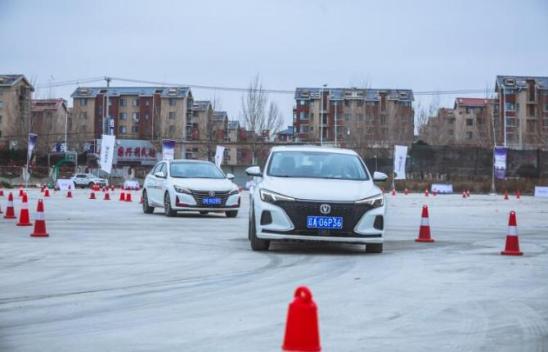 新知达人, 蓝鲸双雄征战CTCC 逸动PLUS和锐程CC真不是“吃素的”