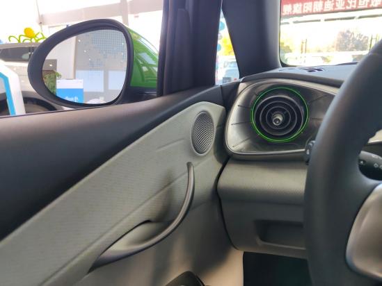 比RAV4、CR-V轴距还长的小型车 比亚迪海豚实拍