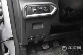 江西五十铃-瑞迈-2.8T经典柴油两驱舒享型标轴版 JE493ZLQ6E