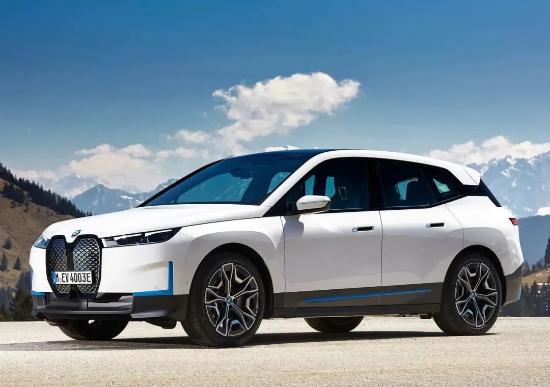 宝马iX、凯迪拉克lyriq旗舰级SUV对比，iX何德何能贵一倍