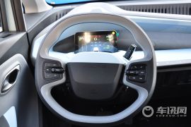 上汽通用五菱-五菱NanoEV-热爱款