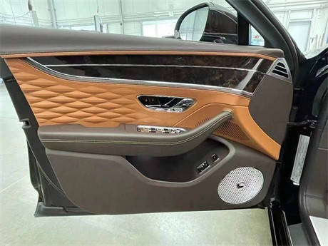 2022款宾利飞驰五座报价 详细配置行情