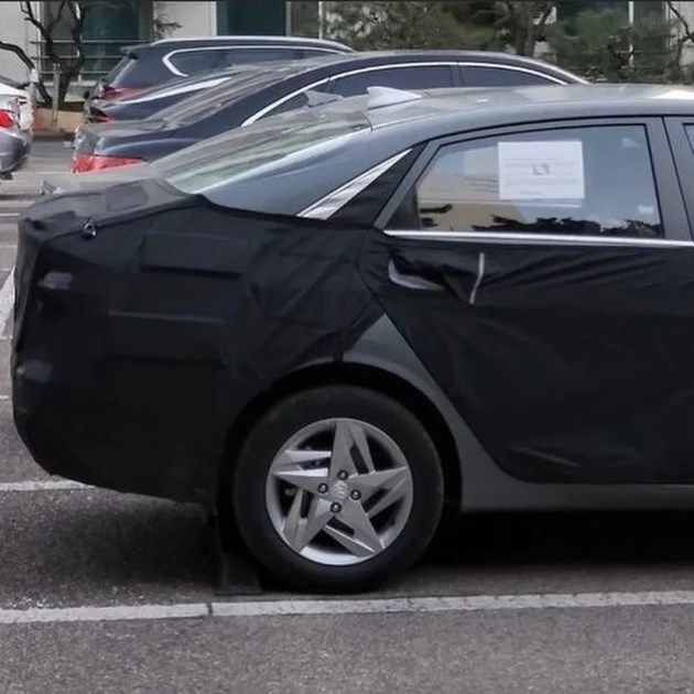 最快将在今年内亮相 全新现代悦纳最新谍照曝光 