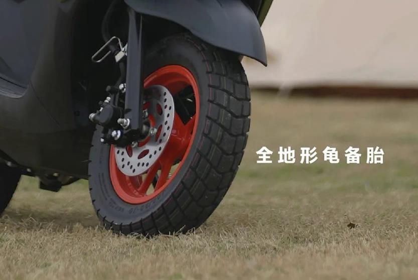 越野、时尚、复古三选一，这些万元摩托拯救你的灵魂