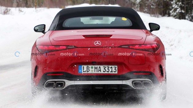 全新梅赛德斯-AMG SL PHEV版本无伪谍照曝光 