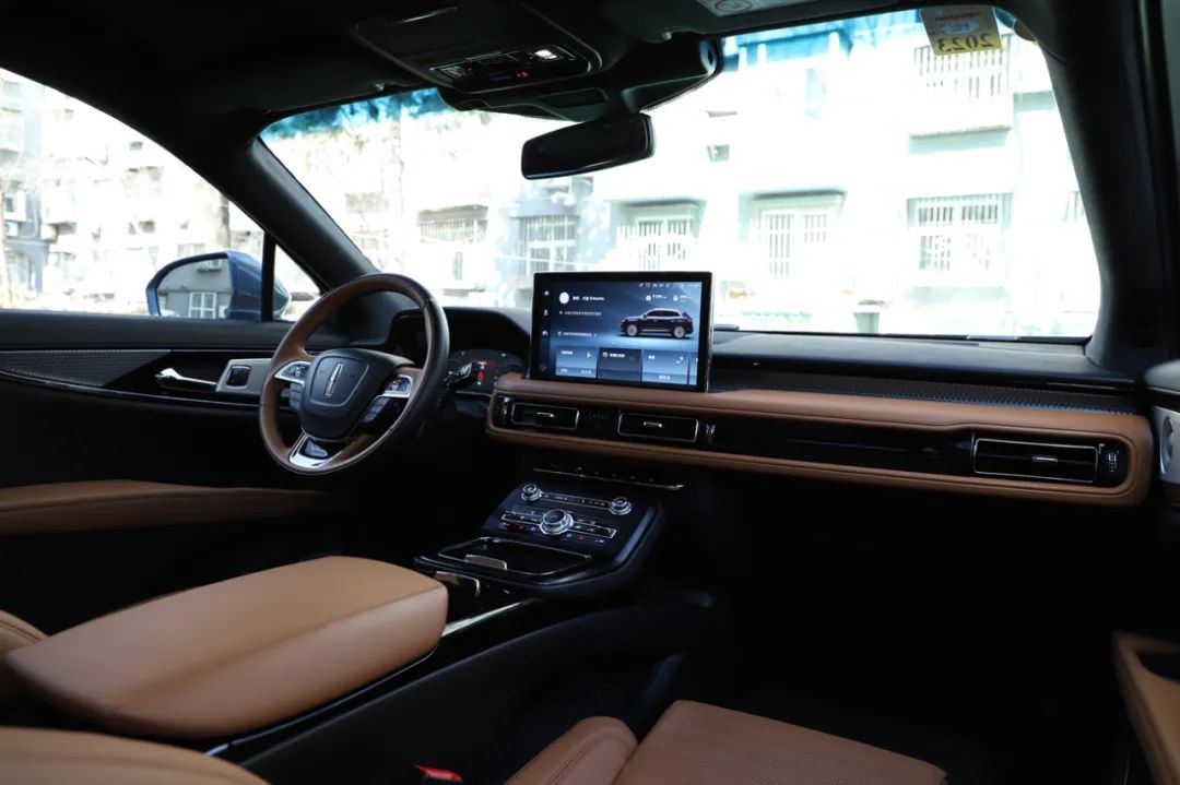 留住燃油车的尊严，3、40万买辆六缸车，你会爱上那种感觉