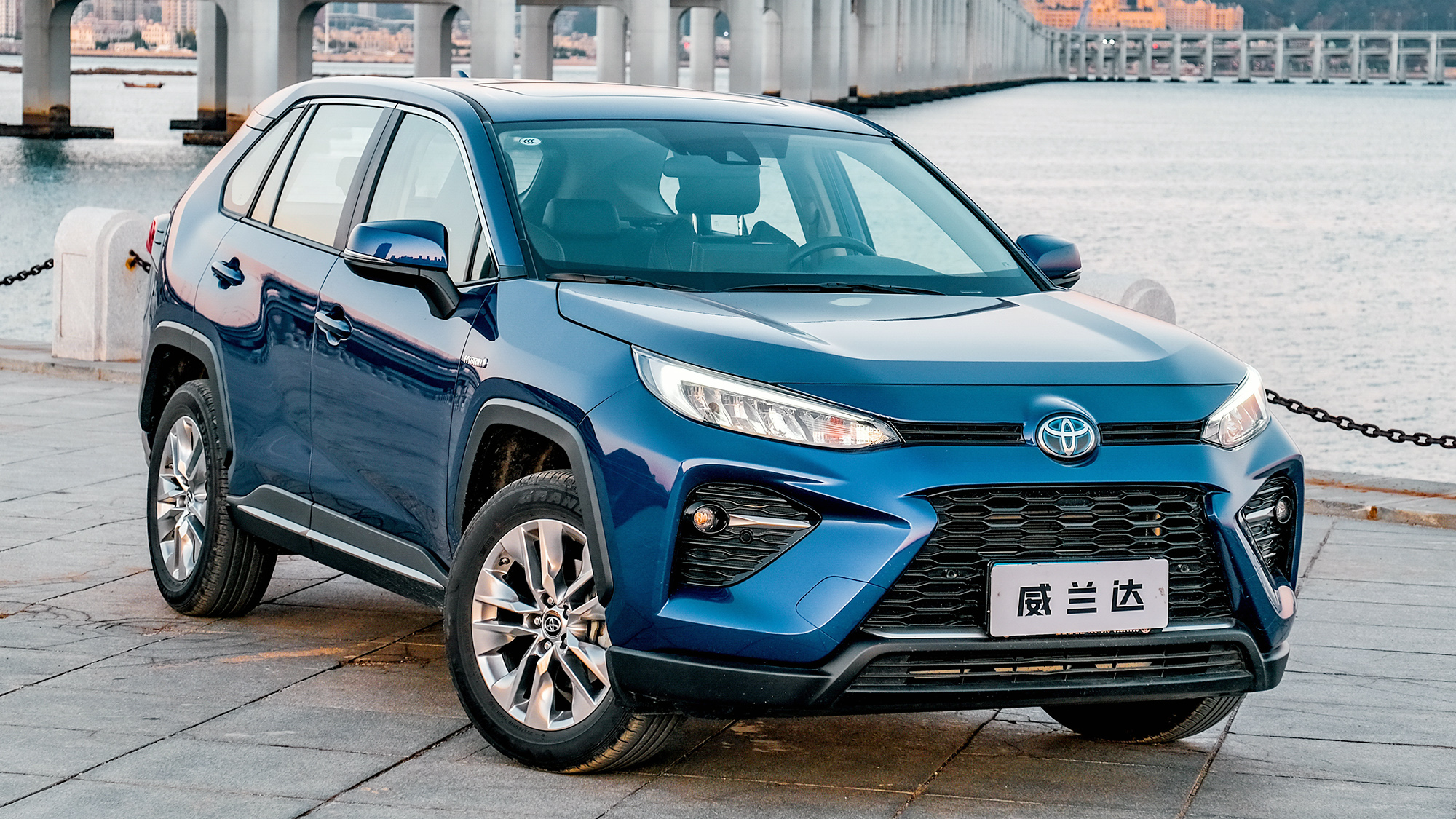 4月车市集体暴跌，只有比亚迪杀疯了