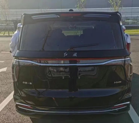 从新一代H5到全新MPV，一大波红旗新品来袭，45万年销目标有戏？
