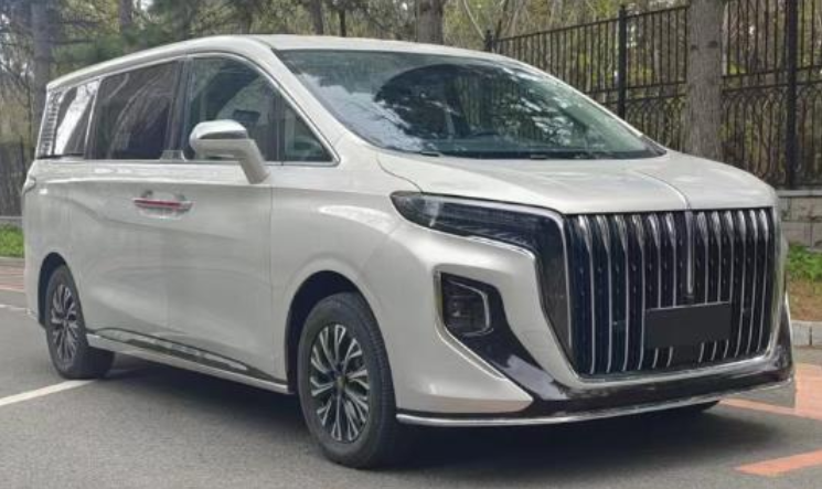 从新一代H5到全新MPV，一大波红旗新品来袭，45万年销目标有戏？