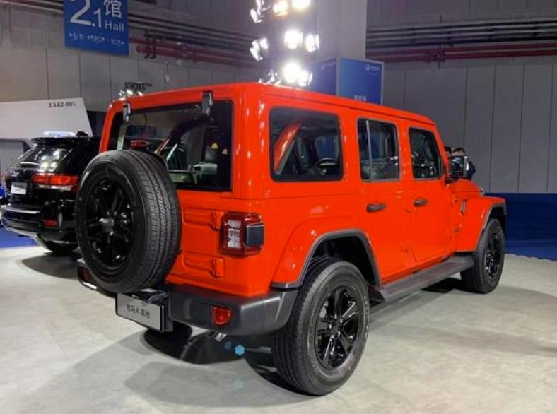 前有坦克500，后有BJ60，国内高价买的Jeep牧马人还香不？