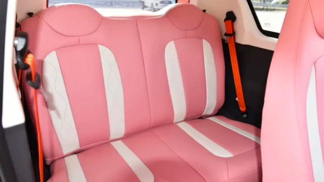 北汽元宝上市，养车每年5000元，能成为宏光MINIEV的劲敌？