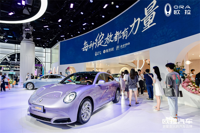长城汽车焕新矩阵满电出击 五大美学展台燃炸2022成都车展