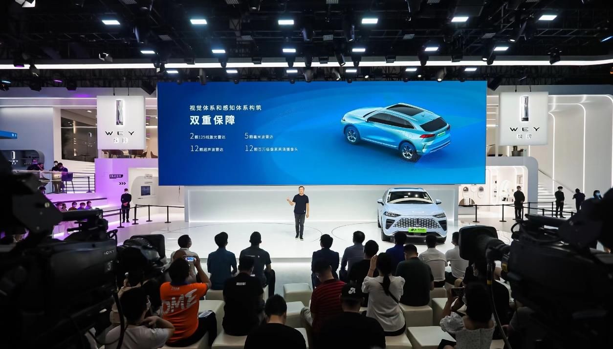 长城汽车携焕新矩阵满电进阶“引爆”2022成都车展