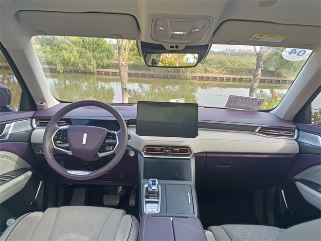 纯电续航实测高达194kW？魏牌拿铁DHT-PHEV有话说！