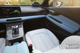 广汽乘用车-影豹-J20.智能混动版