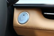 长安汽车-长安览拓者-2.0T自动四驱汽油旗舰型标箱