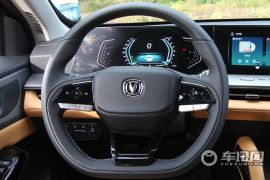 长安汽车-长安览拓者-2.0T自动四驱汽油旗舰型标箱