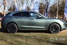 金康塞力斯-问界M5 -四驱性能版