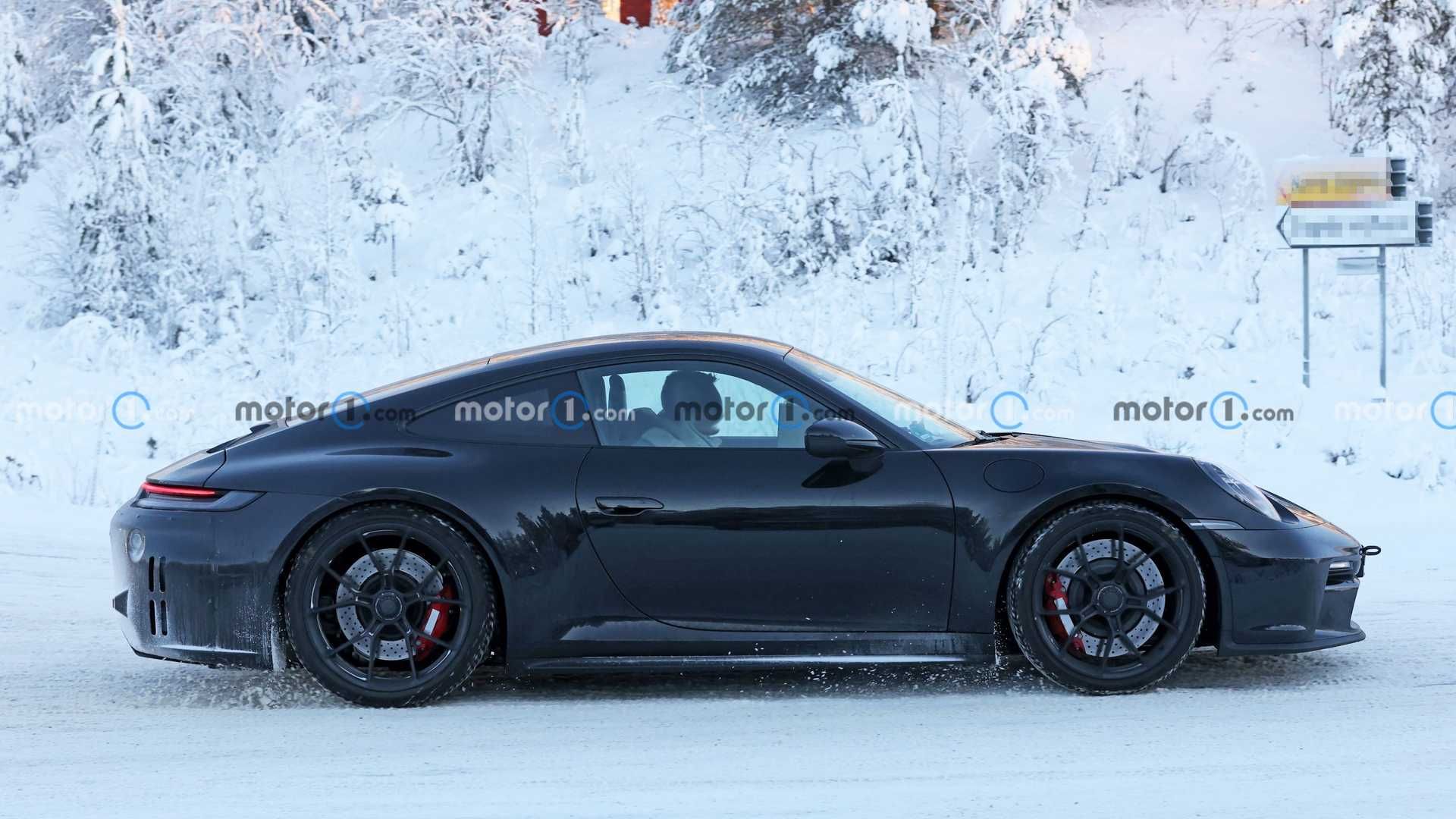 或将在2023年亮相 保时捷911 GT3最新谍照曝光
