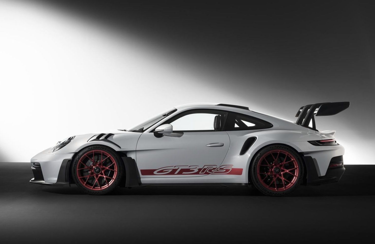 采用空气动力学套件 保时捷911 GT3 RS将在5月24日公布国内售价