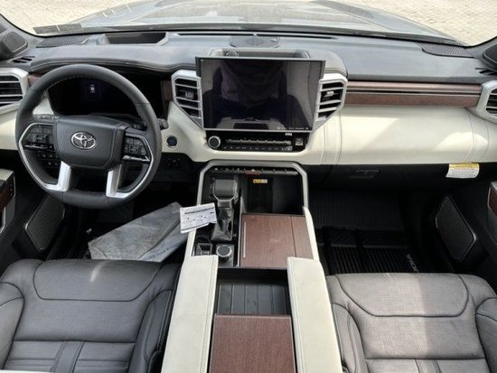 23款丰田红杉混合动力版港口夏季促销中