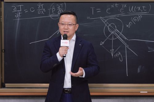 喧嚣中享受宁静安逸一场