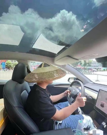 当我们在吐槽汽车全景天幕时,到底想表达什么?
